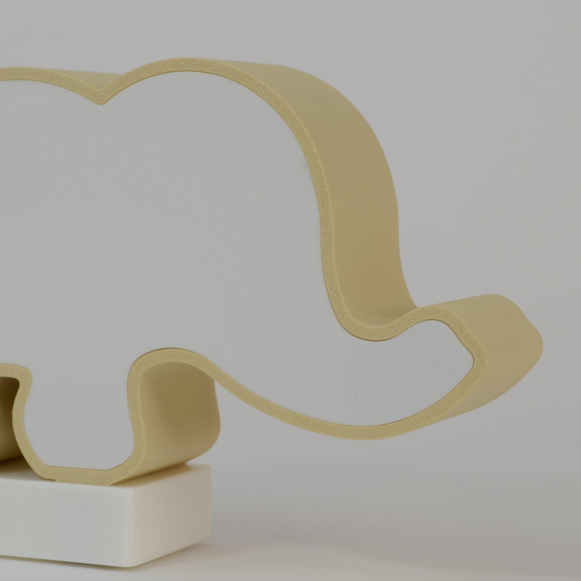 Lampada LED a forma di Elefante – Eleganza e magia nella tua casa