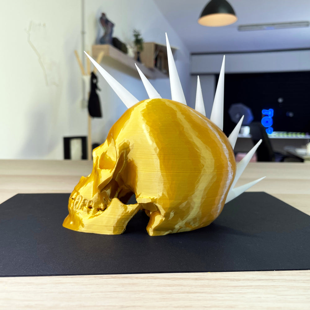Teschio Anatomico con Cresta Punk a 8 Punte - Un'Opera d'Arte 3D Sostenibile e Ribelle